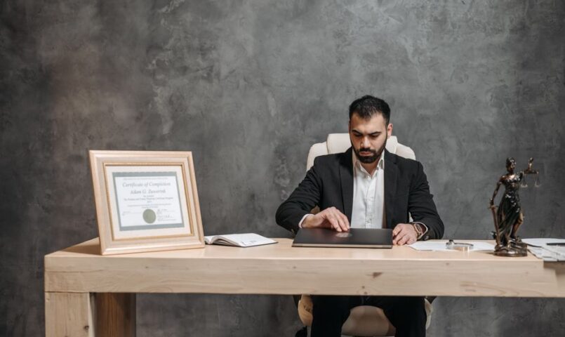 How to Find an Immigration Lawyer for Green Card Renewal in 2026